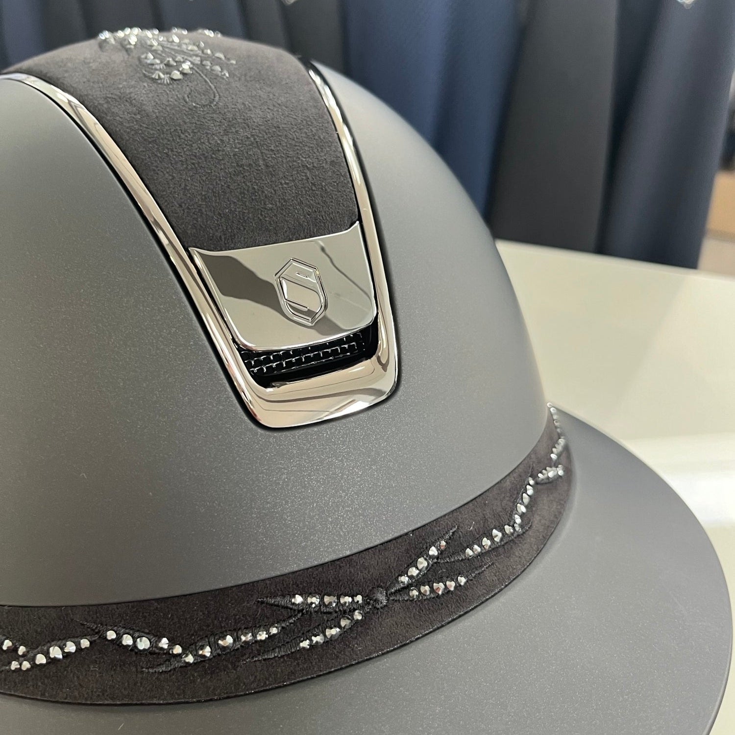 Samshield Miss Shield 2.0 Black with flower swarovski top and frontal band - in stock and ready to ship!