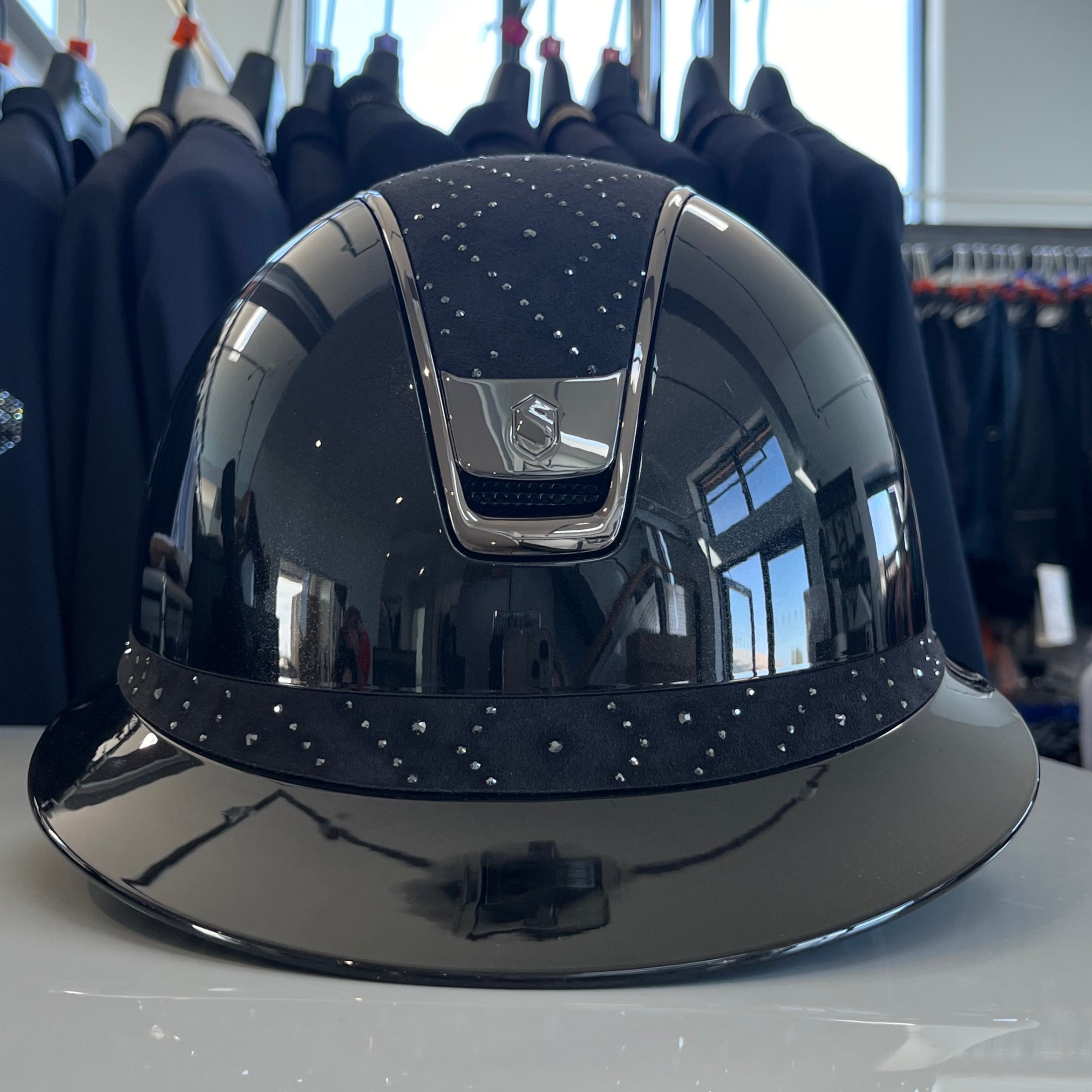 Samshield MissShield 2.0 Black glossy with aztec swarovski top and frontal band M- in stock and ready to ship!