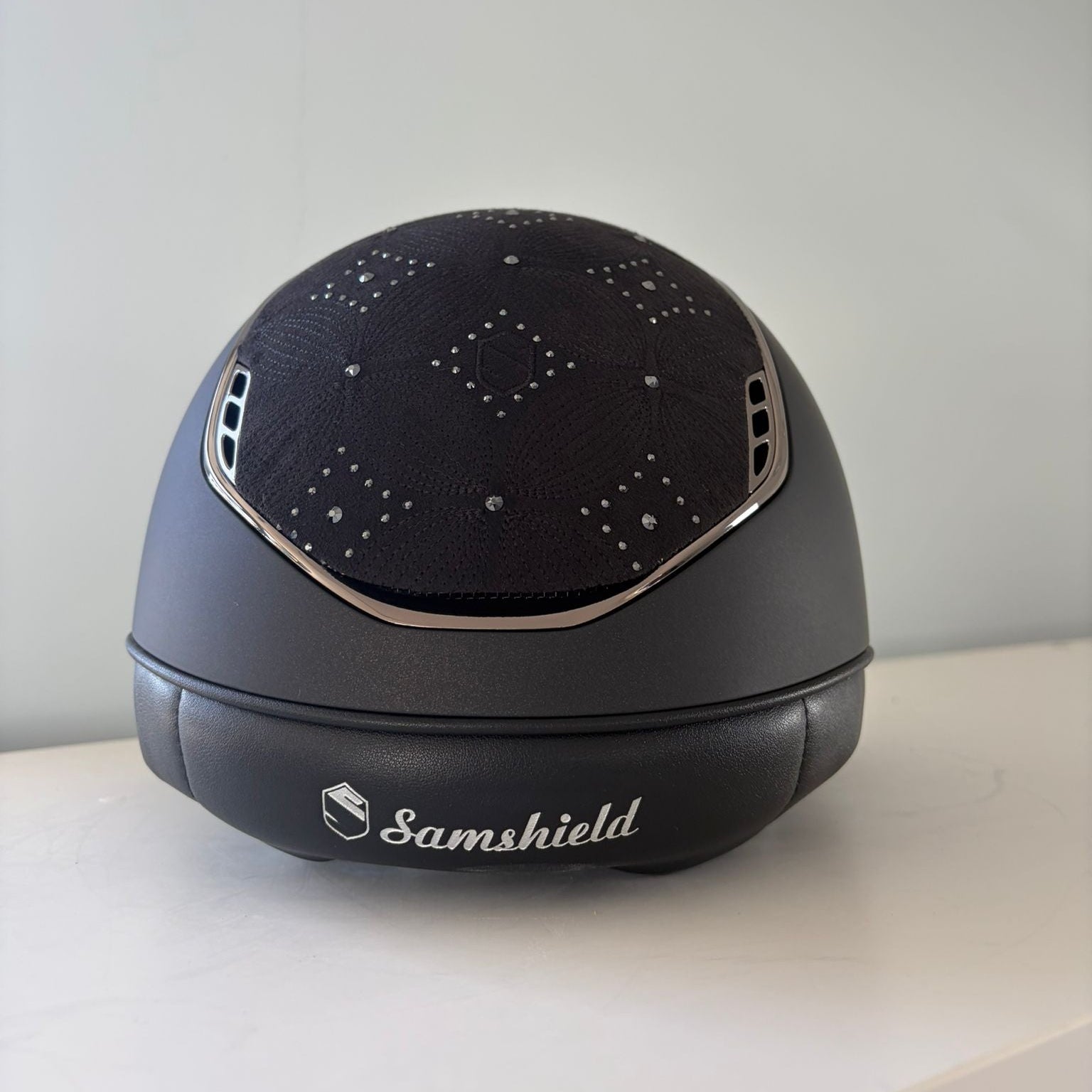 Samshield Miss Shield 2.0 Shadowmatt Black with Celestial Crystal Top and Frontal Band M - S315