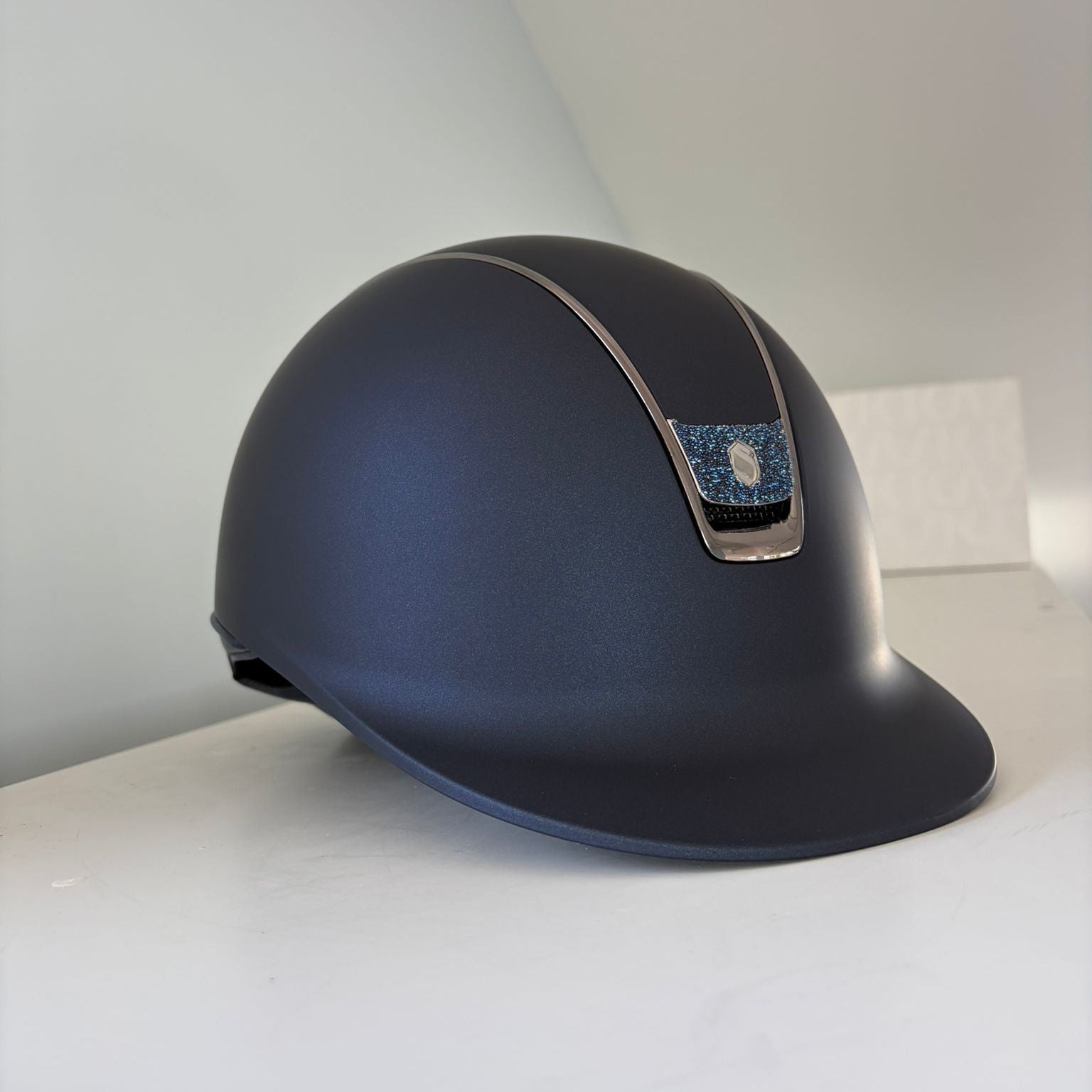Samshield 2.0 Shadowmatt Blue with Blue Crystal Fabric Badge M - S316