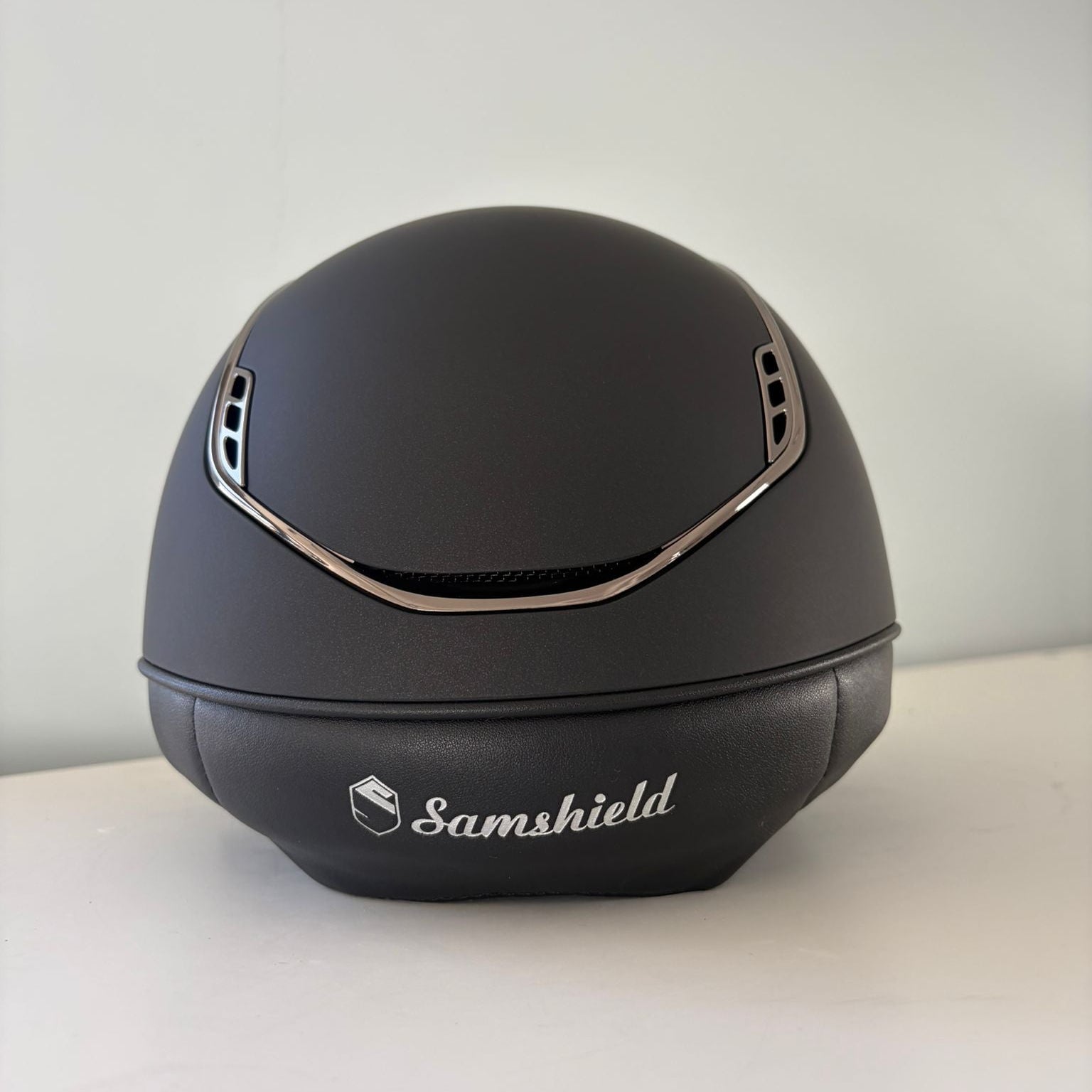 Samshield 2.0 Shadowmatt Black with Crystal Fabric Badge M - S325