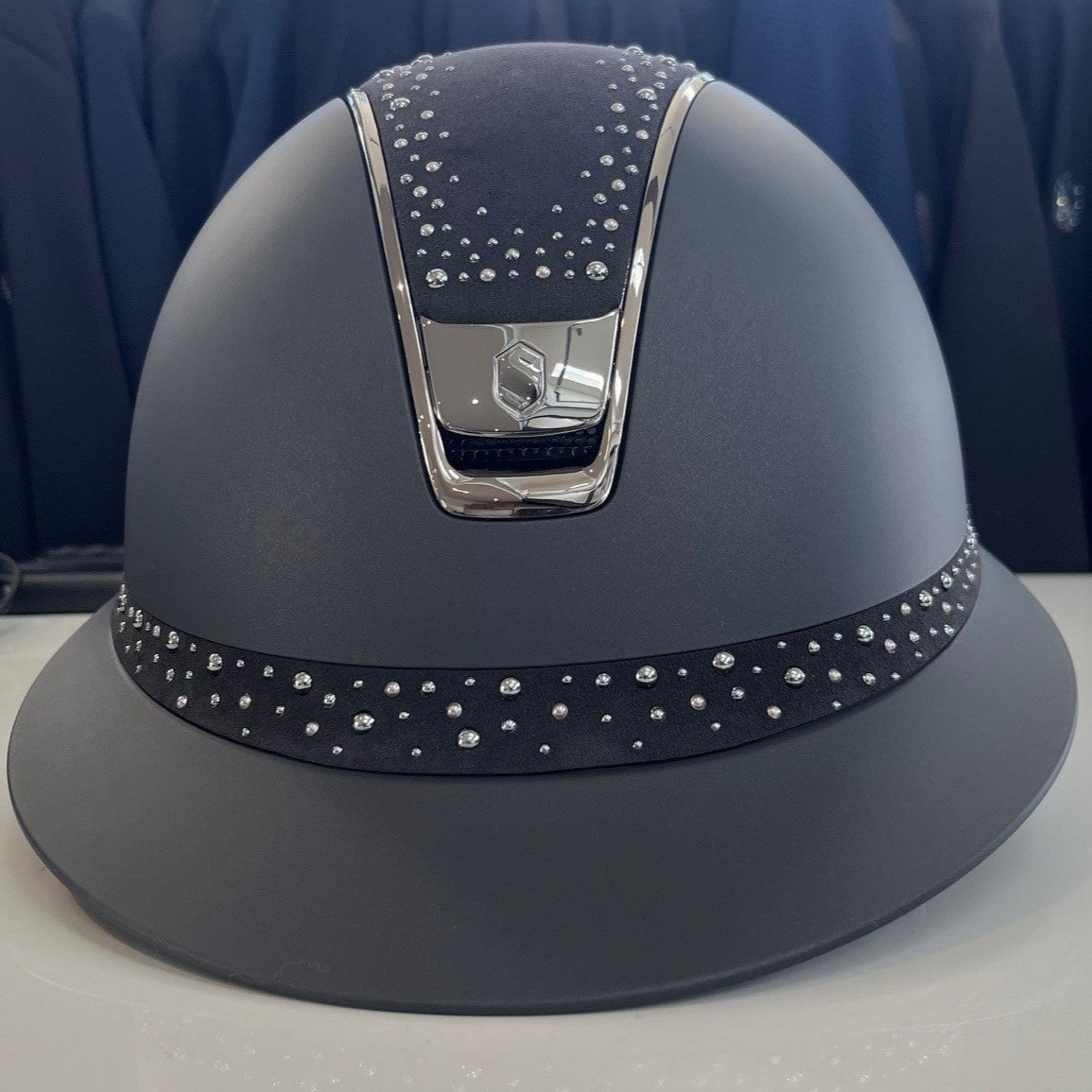 Samshield MissShield 2.0 Black with night pearl top and frontal band M- in stock and ready to ship!