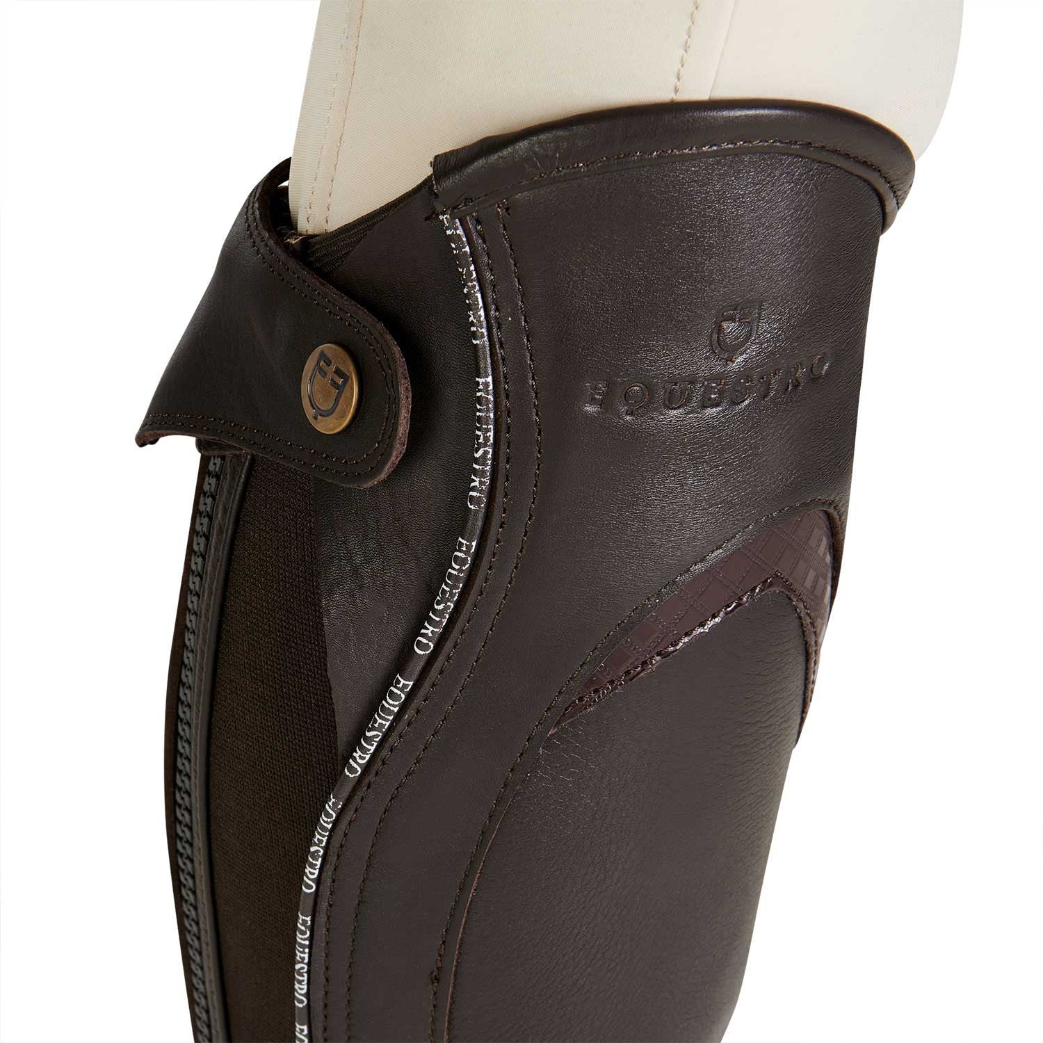 Unisex leather gaiters with contrasting profile