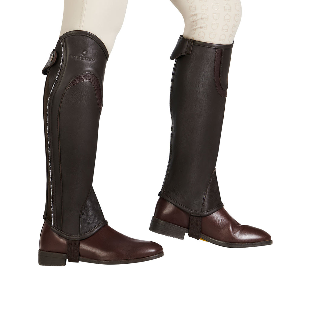 Unisex leather gaiters with contrasting profile