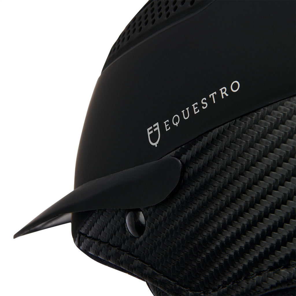 Ultra light helmet in durable plastic