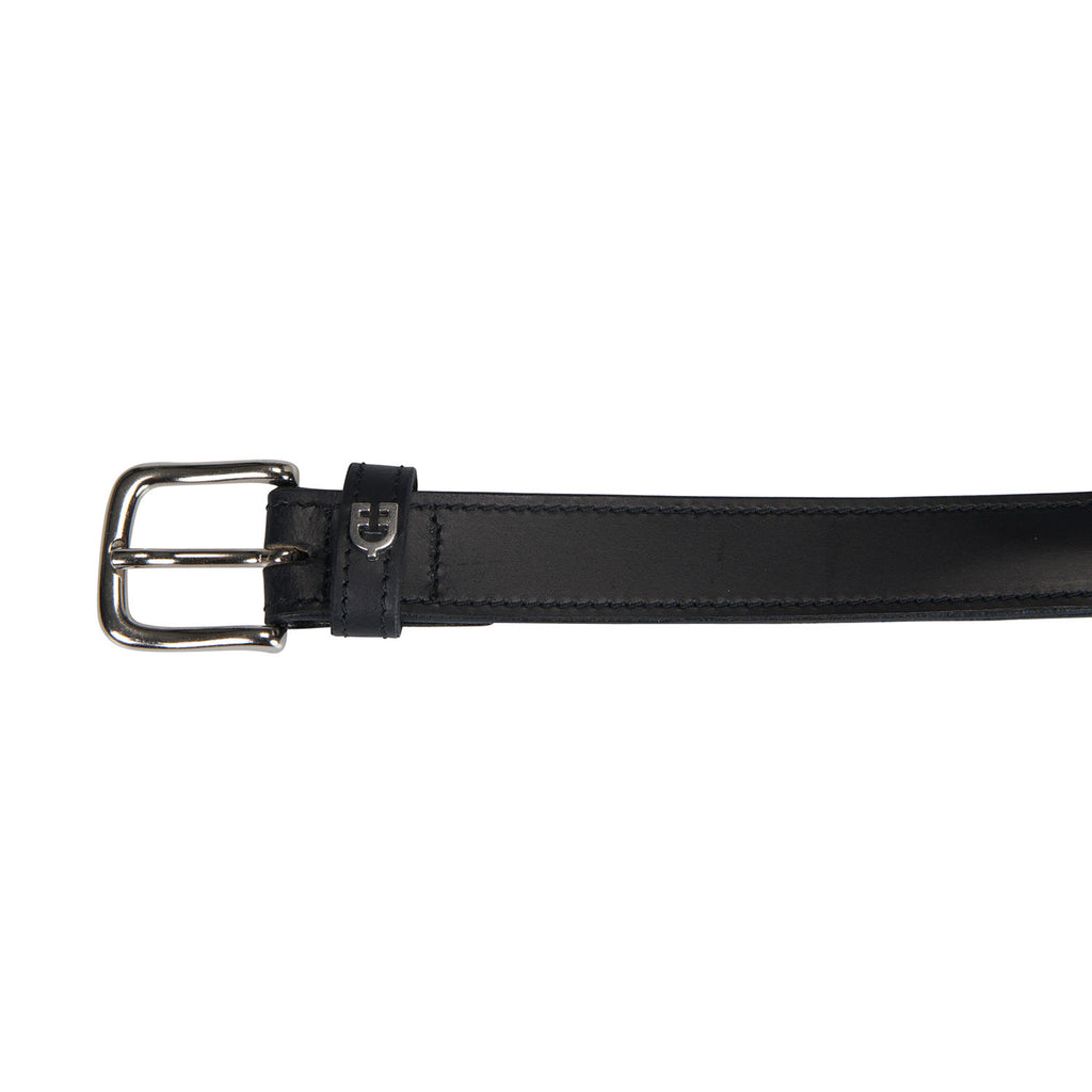 Leather belt with snaffle bits