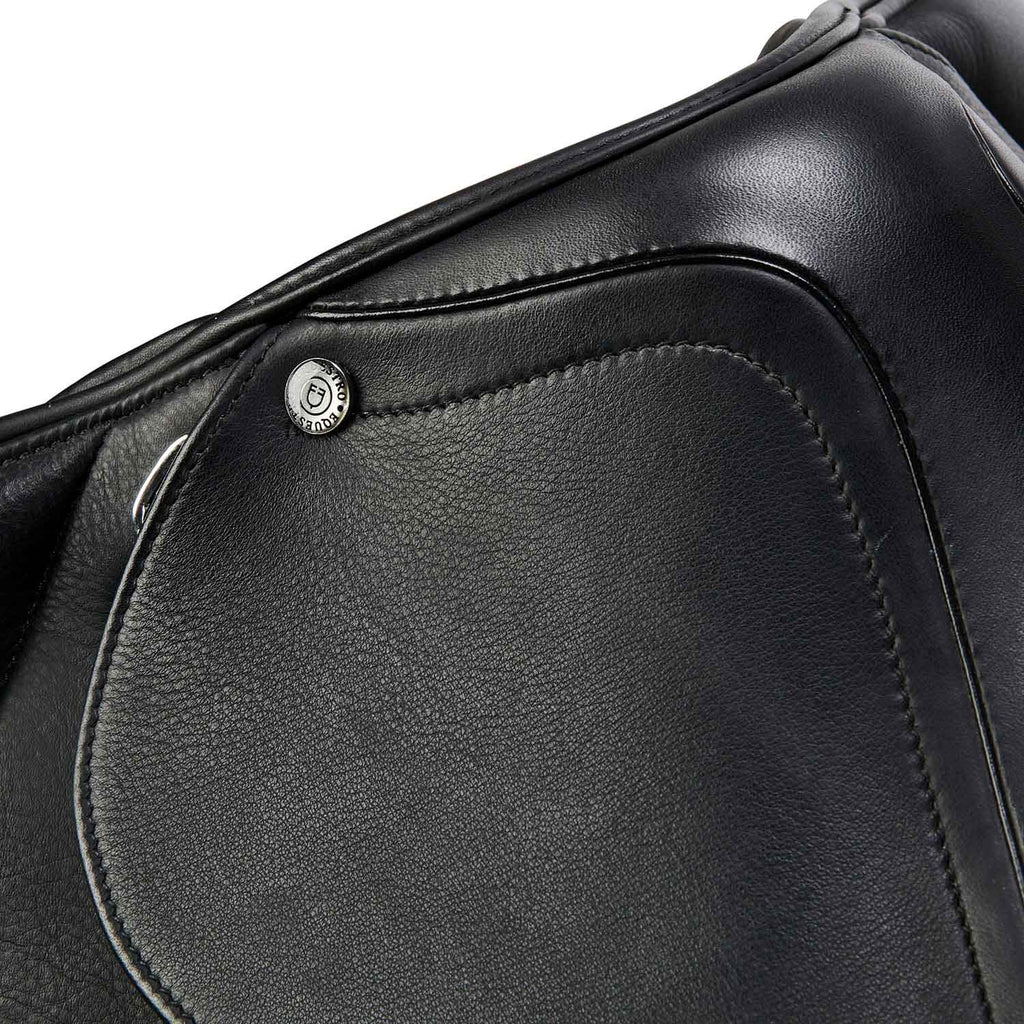 Jumping saddle double leather