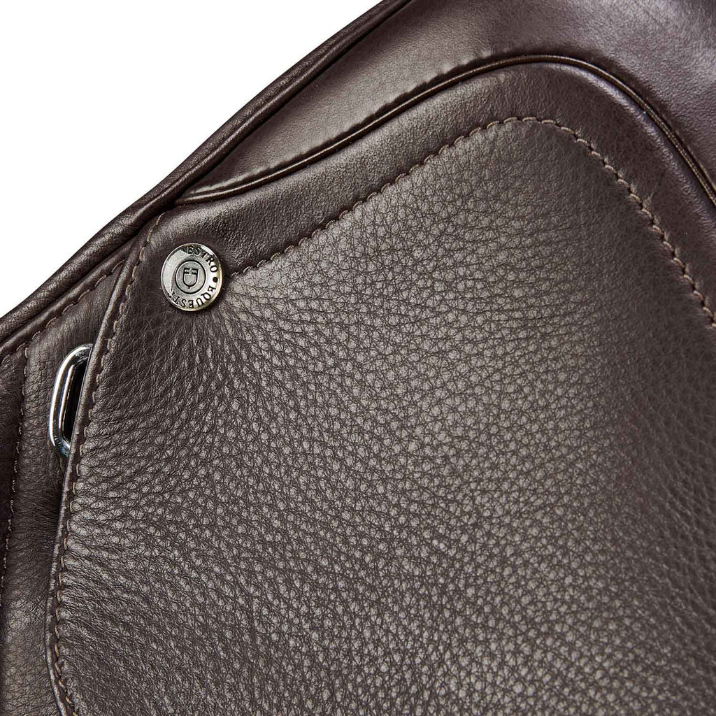 Jumping saddle double leather