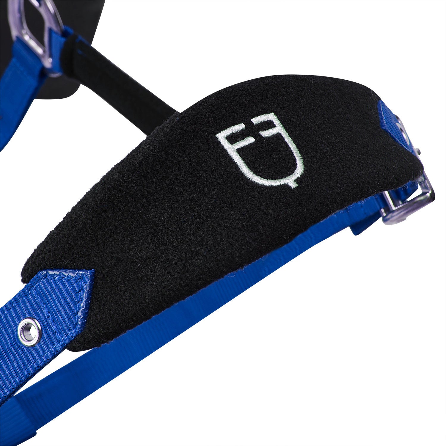 Halter with double adjustment and lead rope