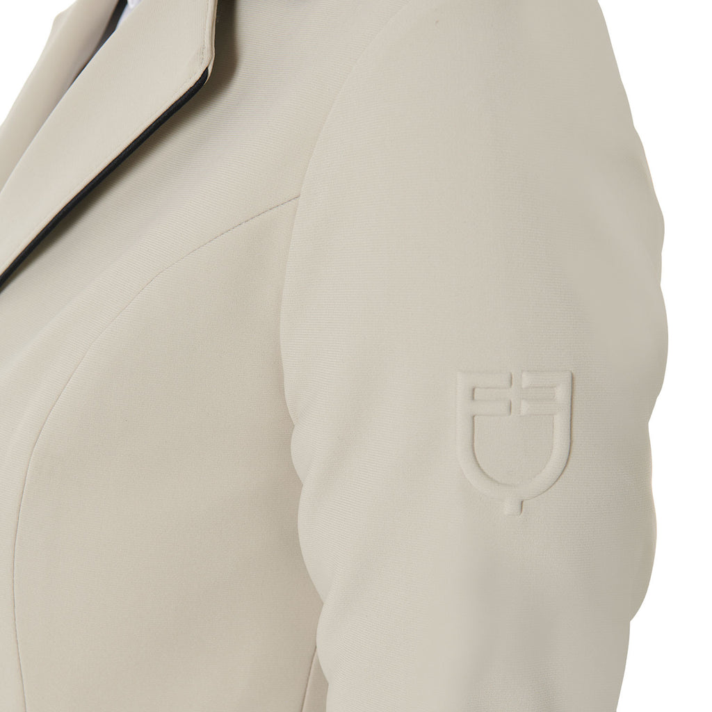 Women's three-button competition jacket