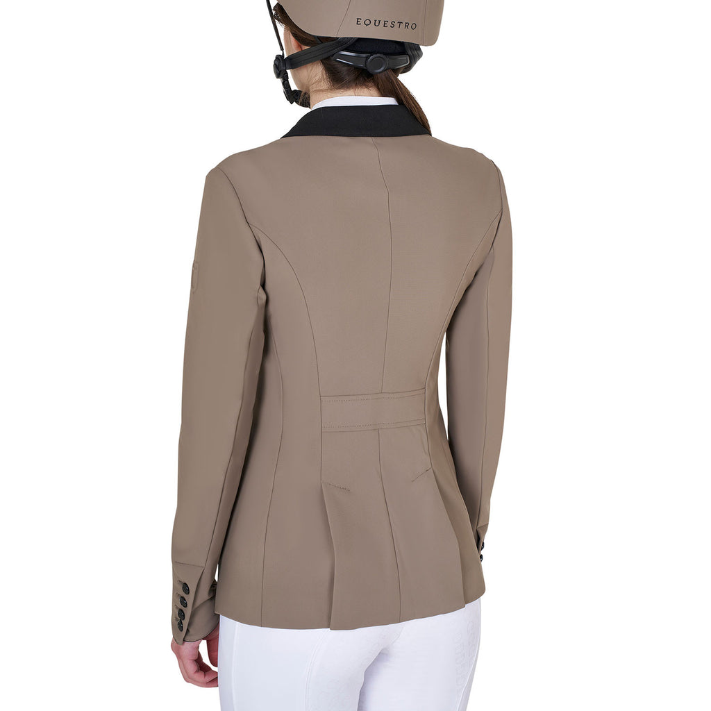 Women's three-button competition jacket