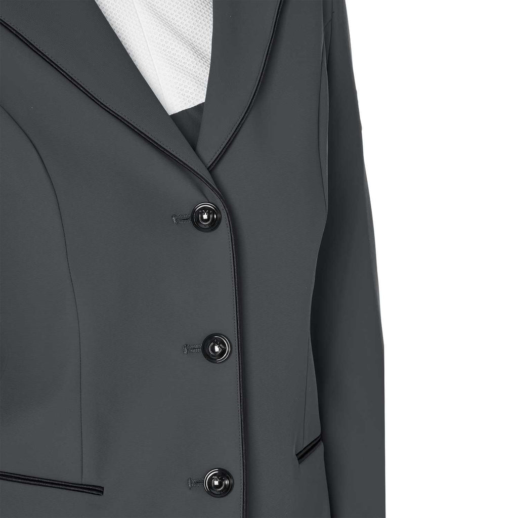 Women's three-button competition jacket
