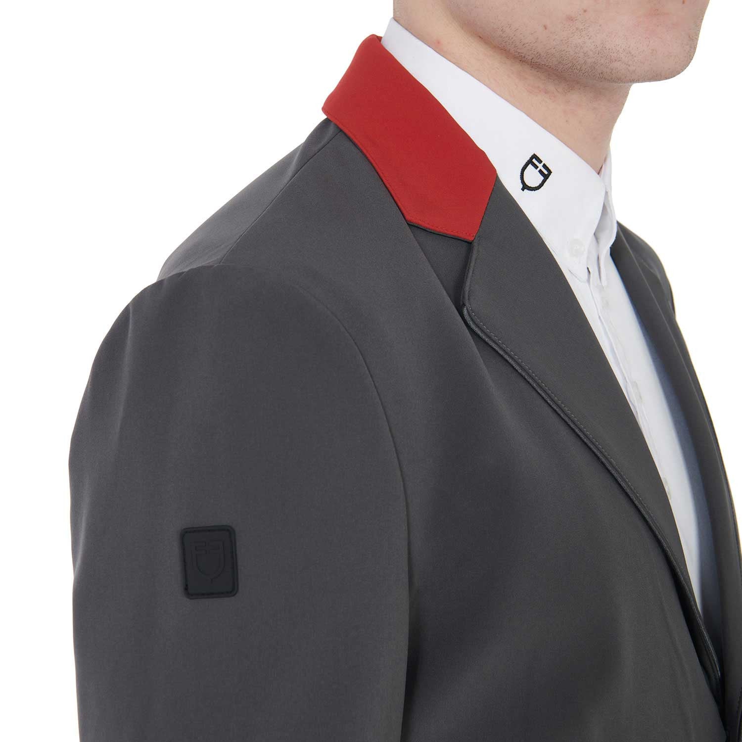 Men's competition jacket with three buttons