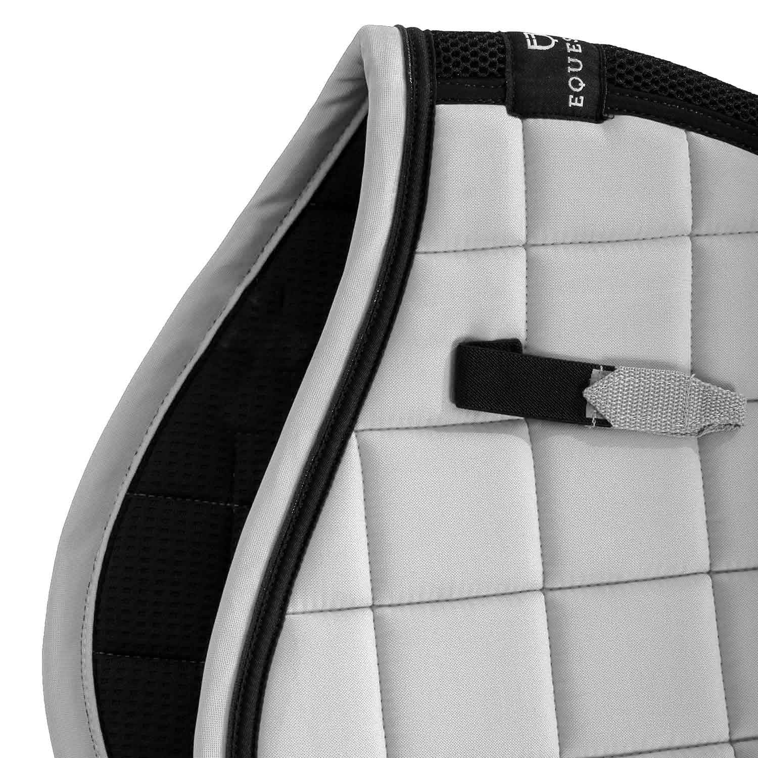 Jumping saddle pad in breathable technical fabric