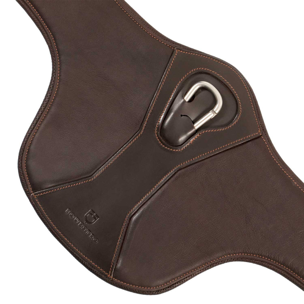 Jumping stud guard girth
