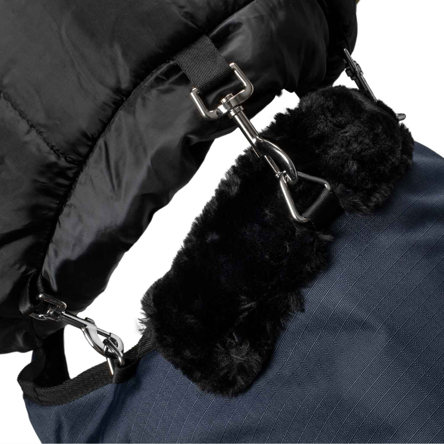 Paddock neck cover in rip-stop fabric