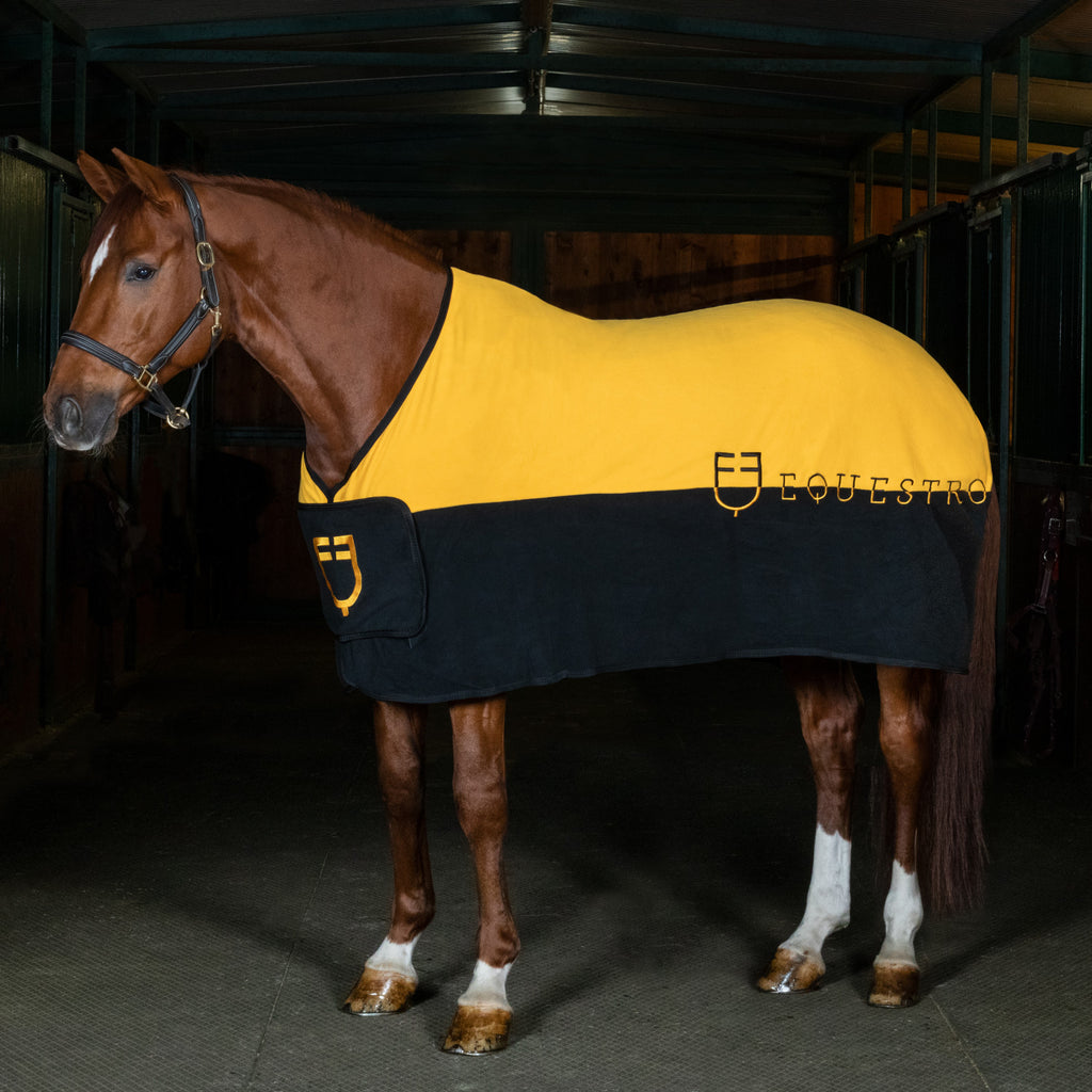Bicolour anti-pilling fleece rug