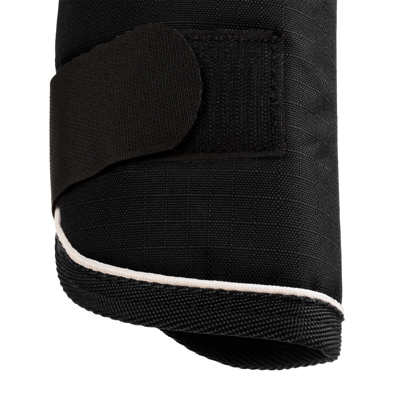 Travelling boots set and tail guard with rubber patch