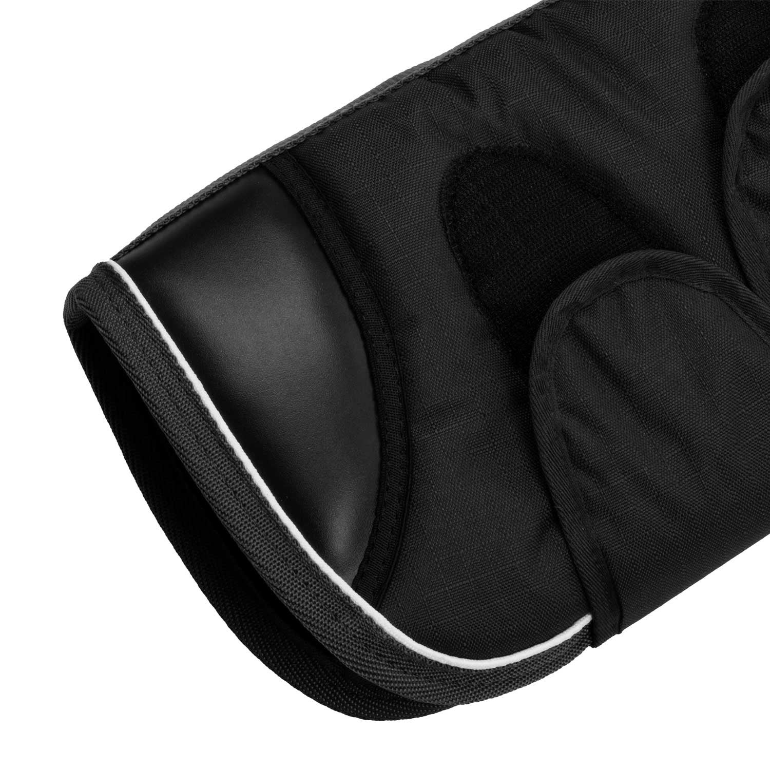Travelling boots set and tail guard with rubber patch