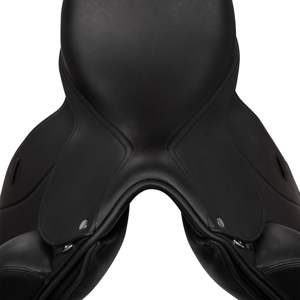 Doubled leather dressage saddle