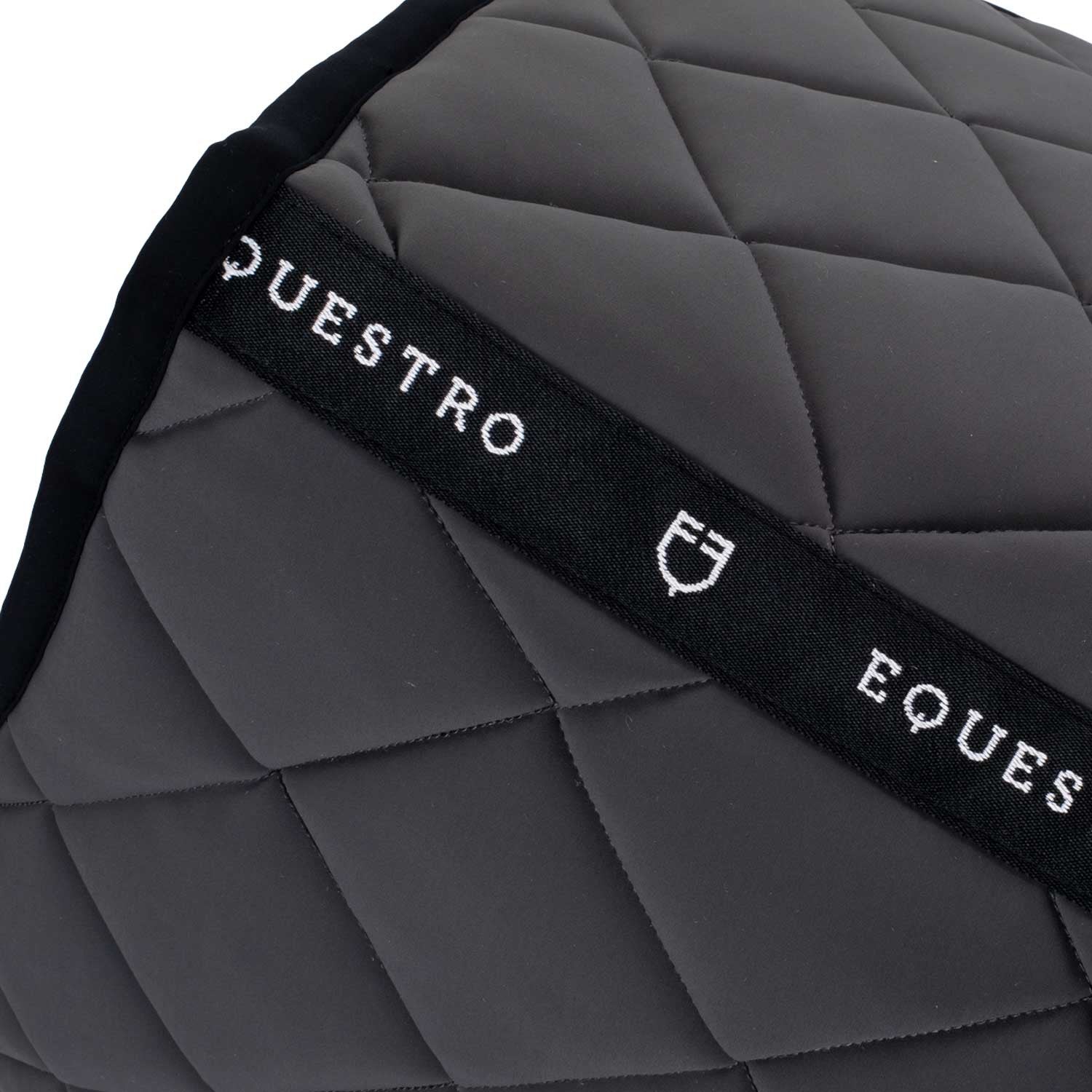 Jumping saddle pad with embroidered logo black line edition