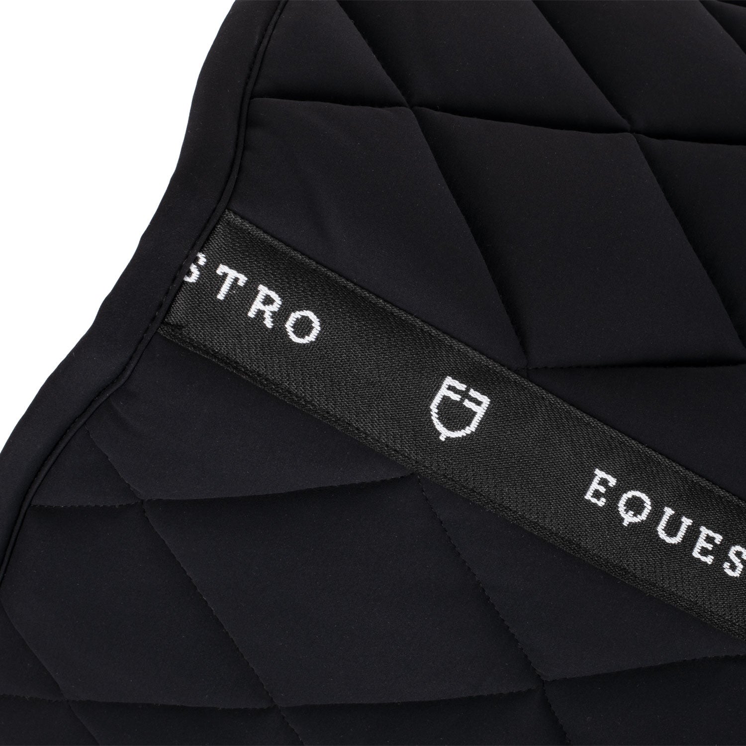 Dressage saddle pad in technical fabric