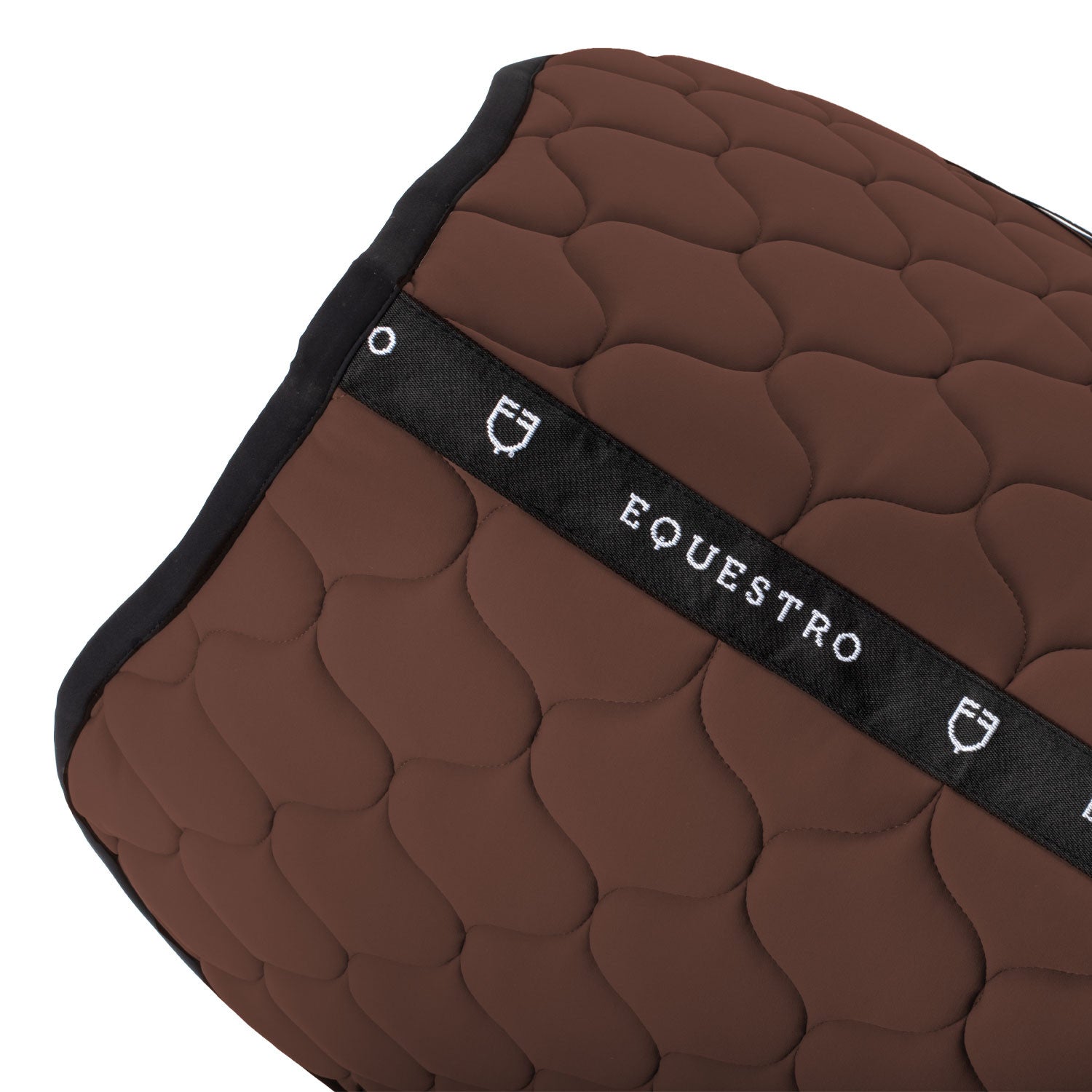 Jumping saddle pad with onion quilting