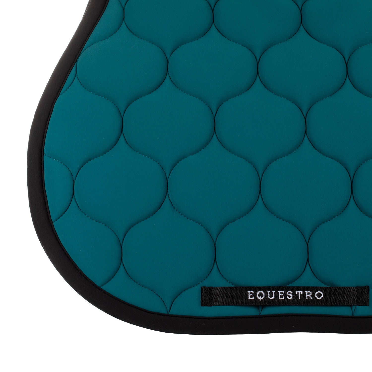 Jumping saddle pad with onion quilting