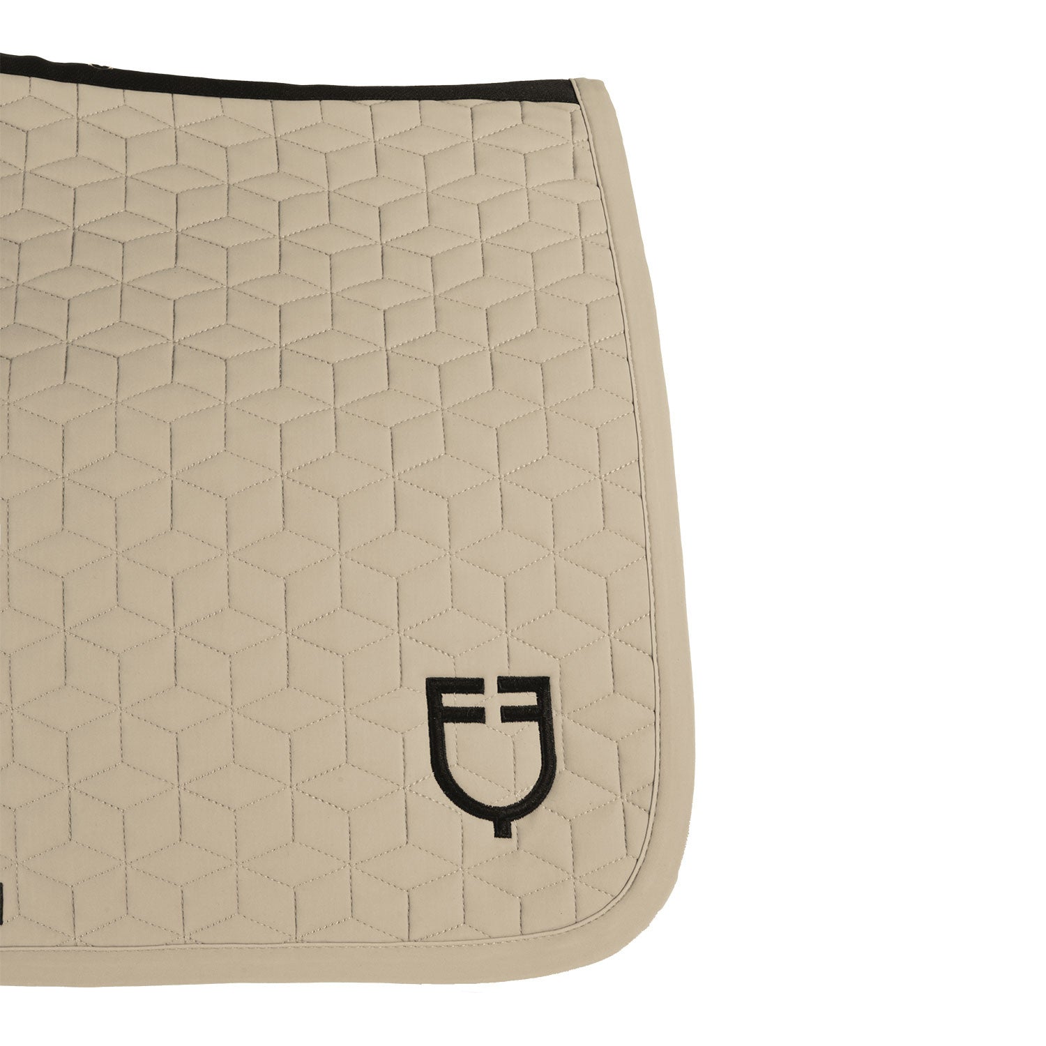 Jumping saddle pad cube quilting