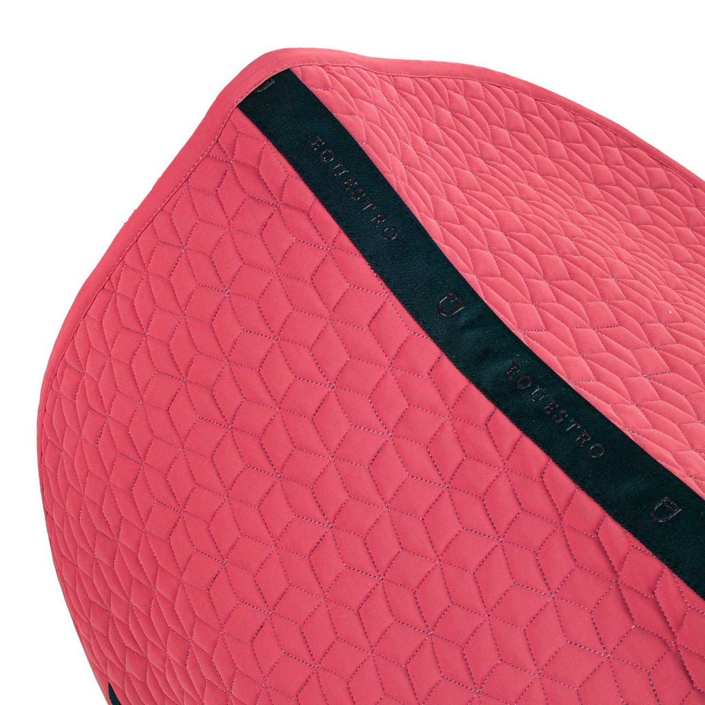 Jumping saddle pad cube quilting