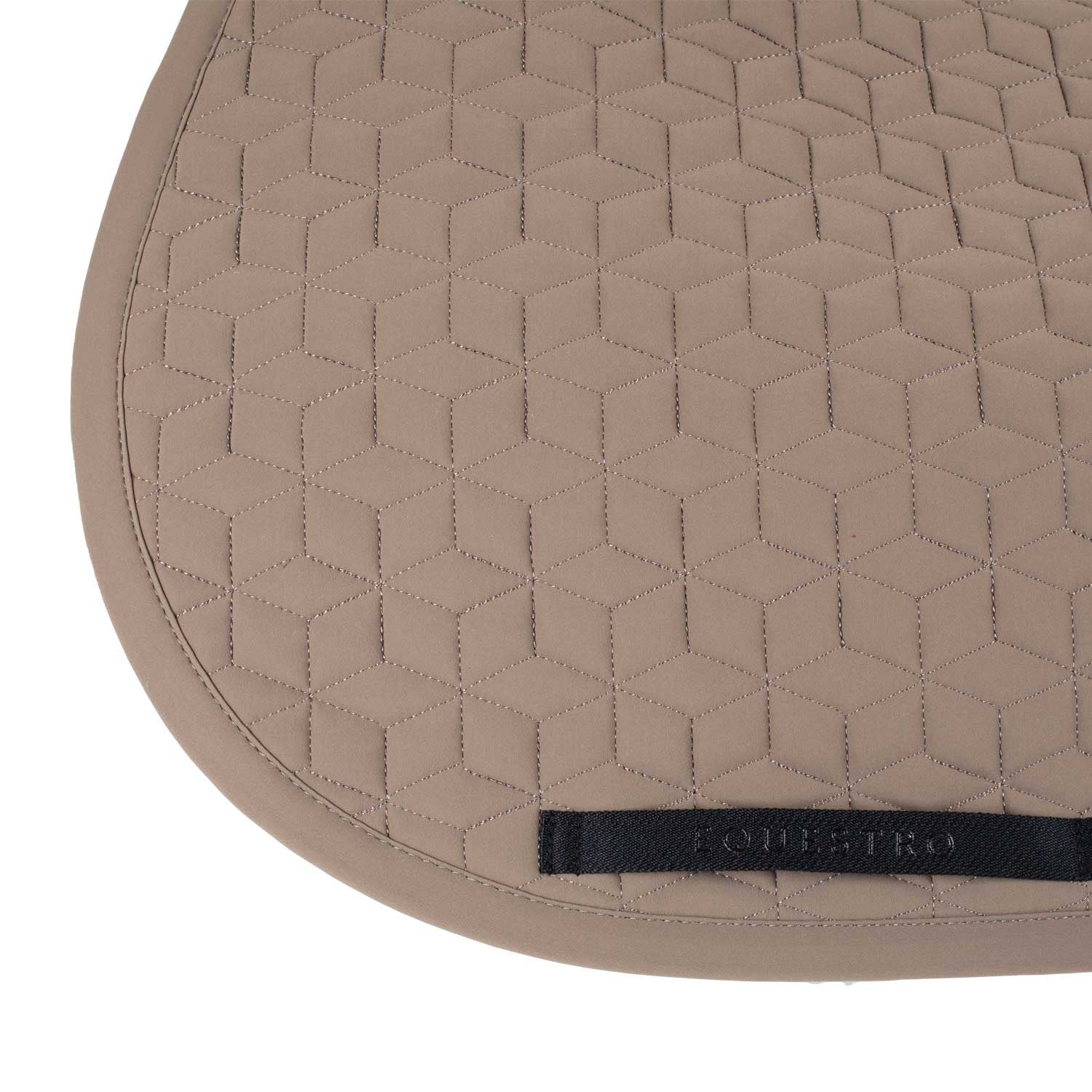 Jumping saddle pad cube quilting