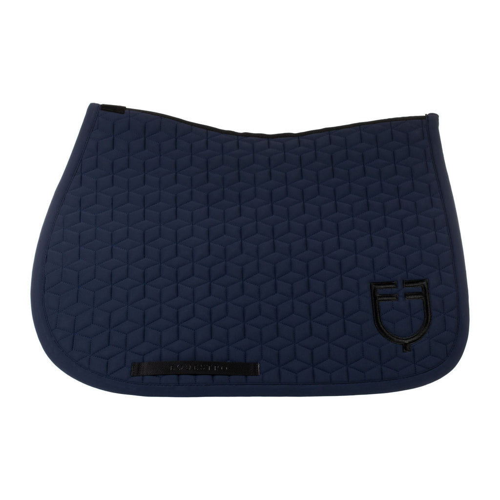 Jumping saddle pad cube quilting