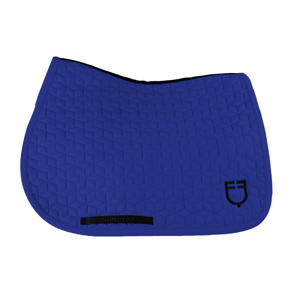Jumping saddle pad cube quilting