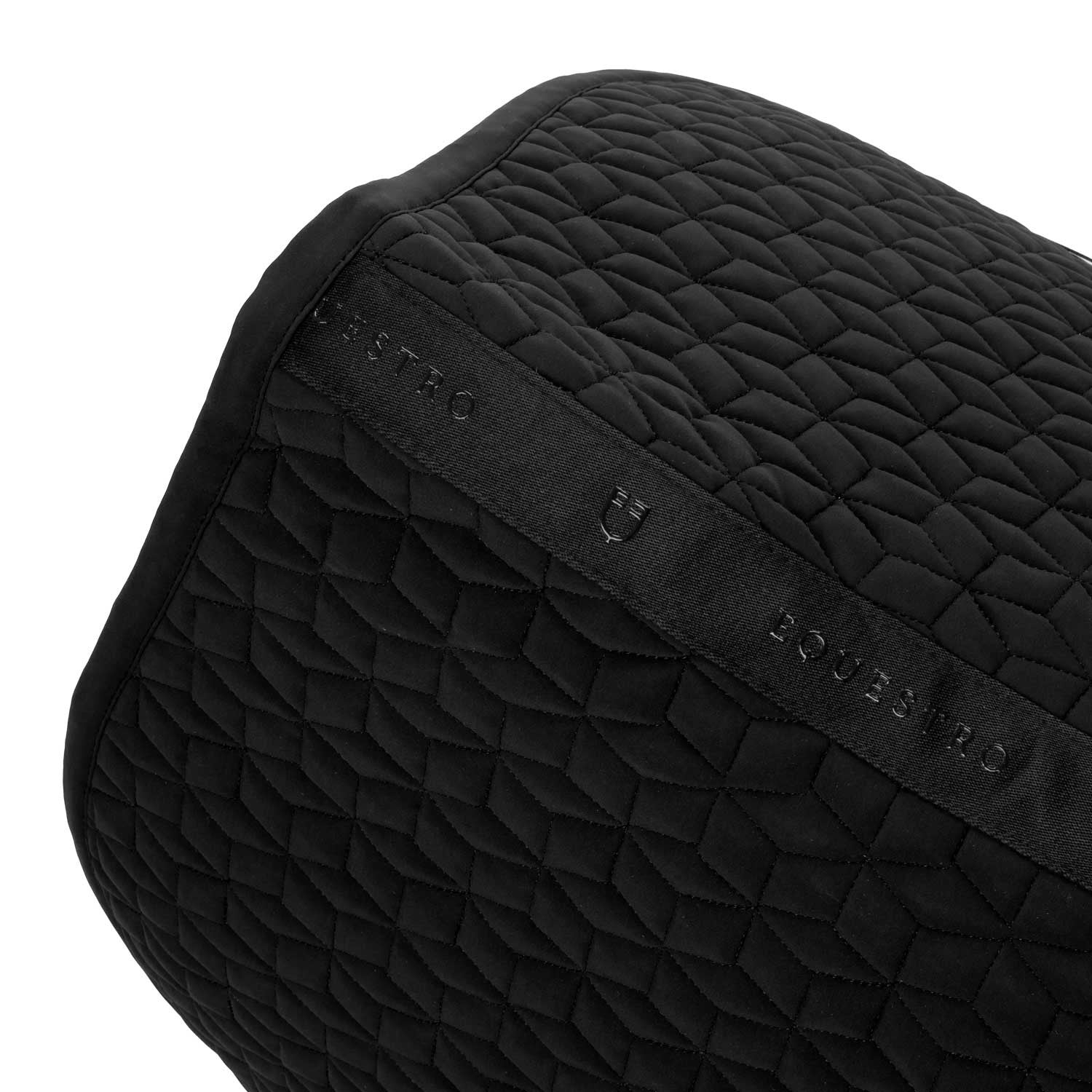 Jumping saddle pad cube quilting