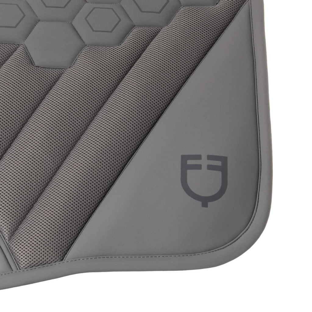 Ridertechnology jumping saddle pad