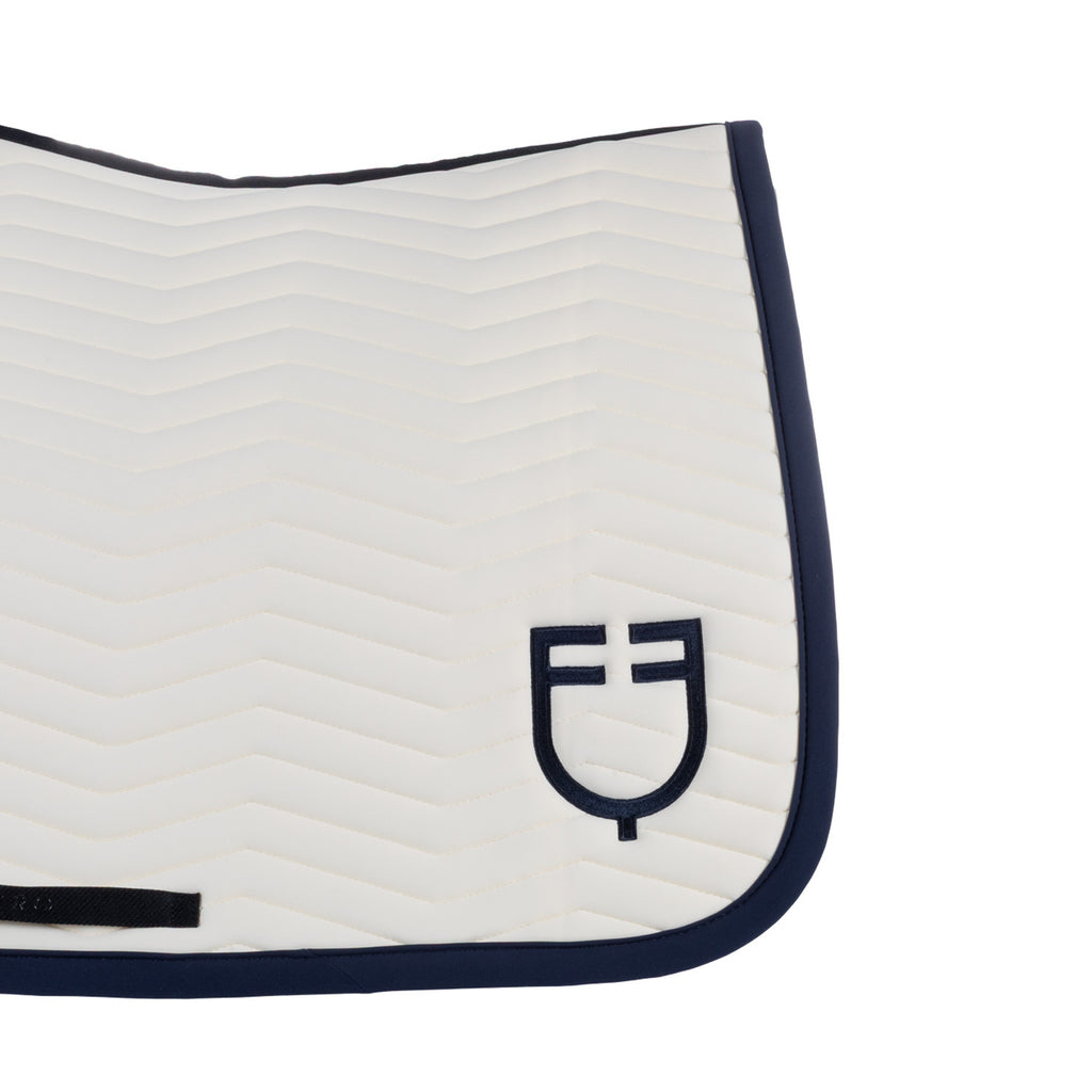 Wave Quilting jumping saddle pad in technical fabric