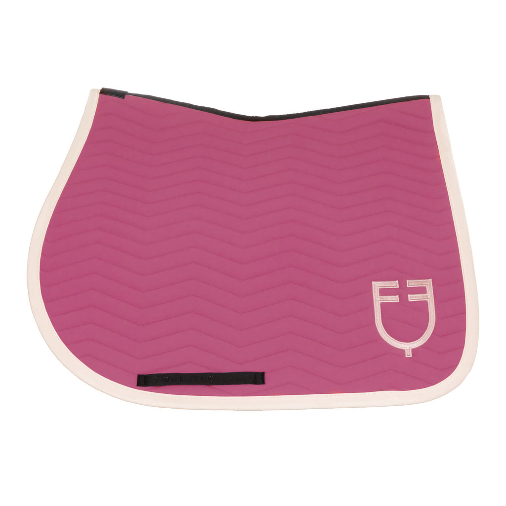 Wave Quilting jumping saddle pad in technical fabric