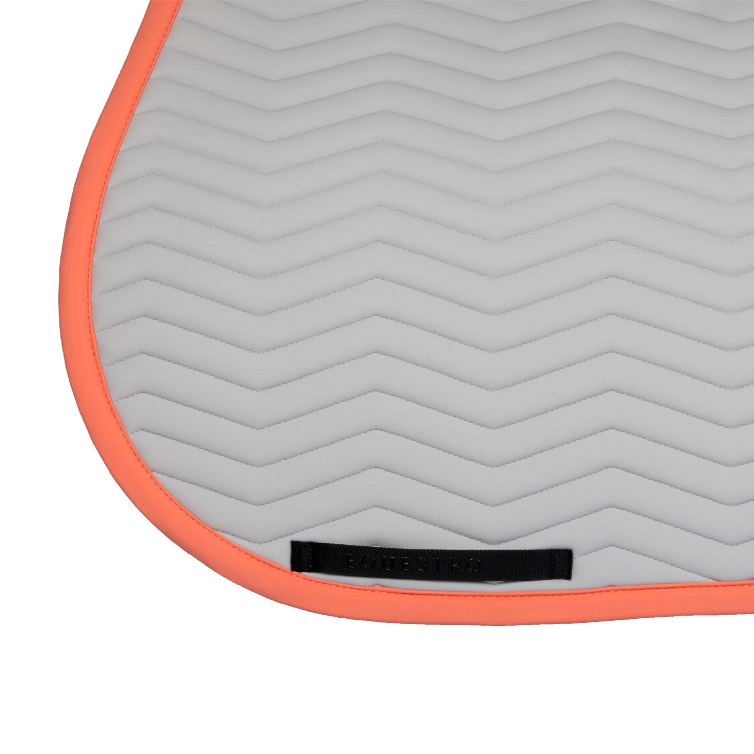 Wave Quilting jumping saddle pad in technical fabric