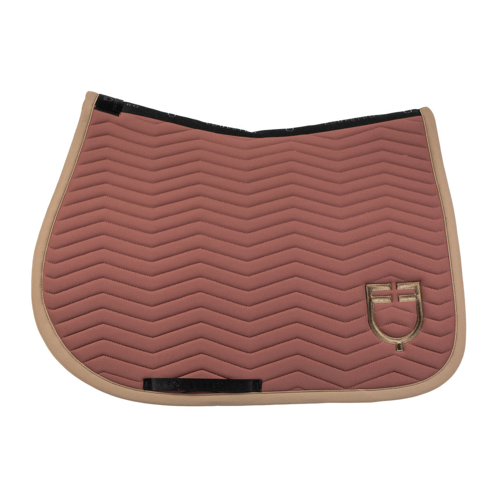 Wave Quilting jumping saddle pad in technical fabric