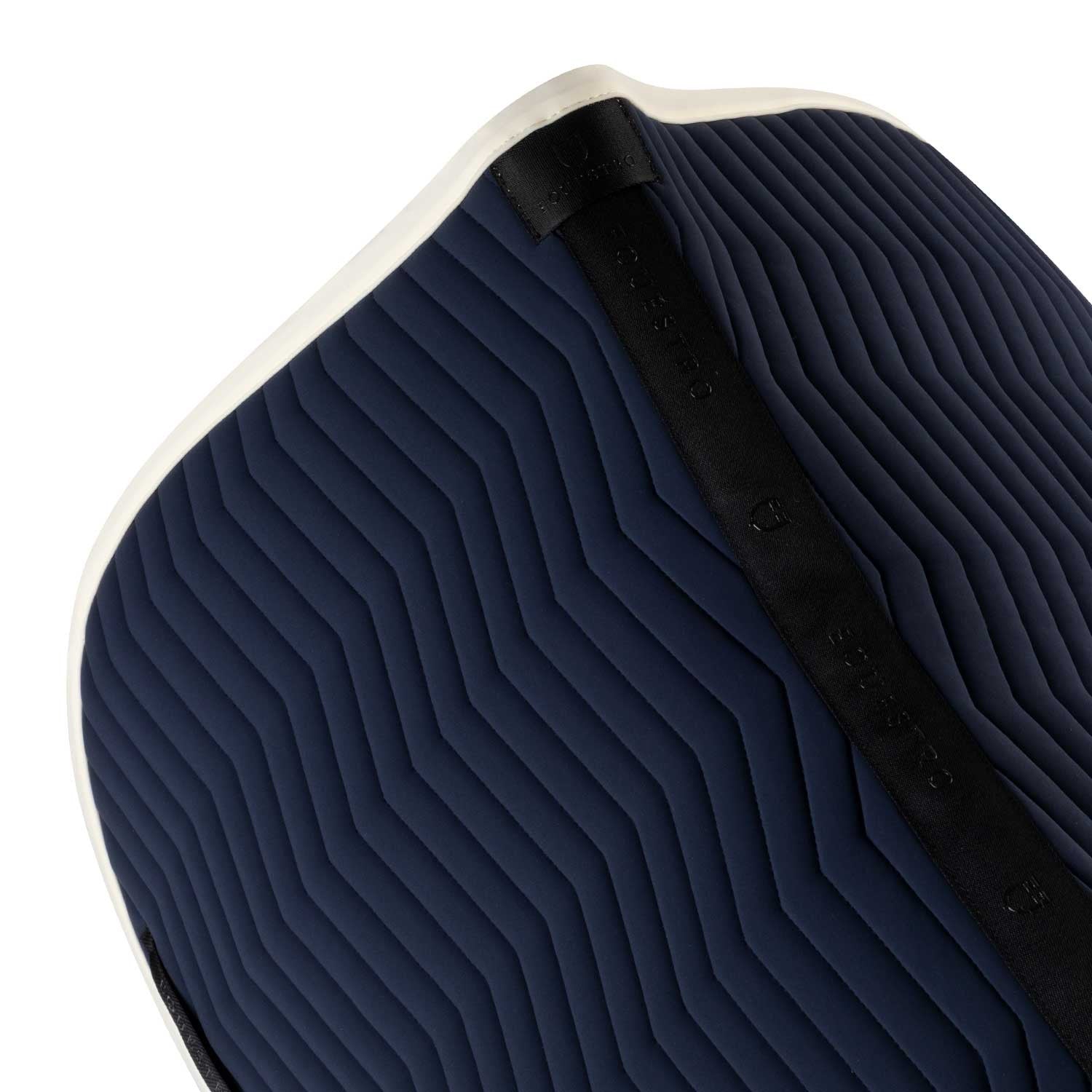 Wave Quilting jumping saddle pad in technical fabric