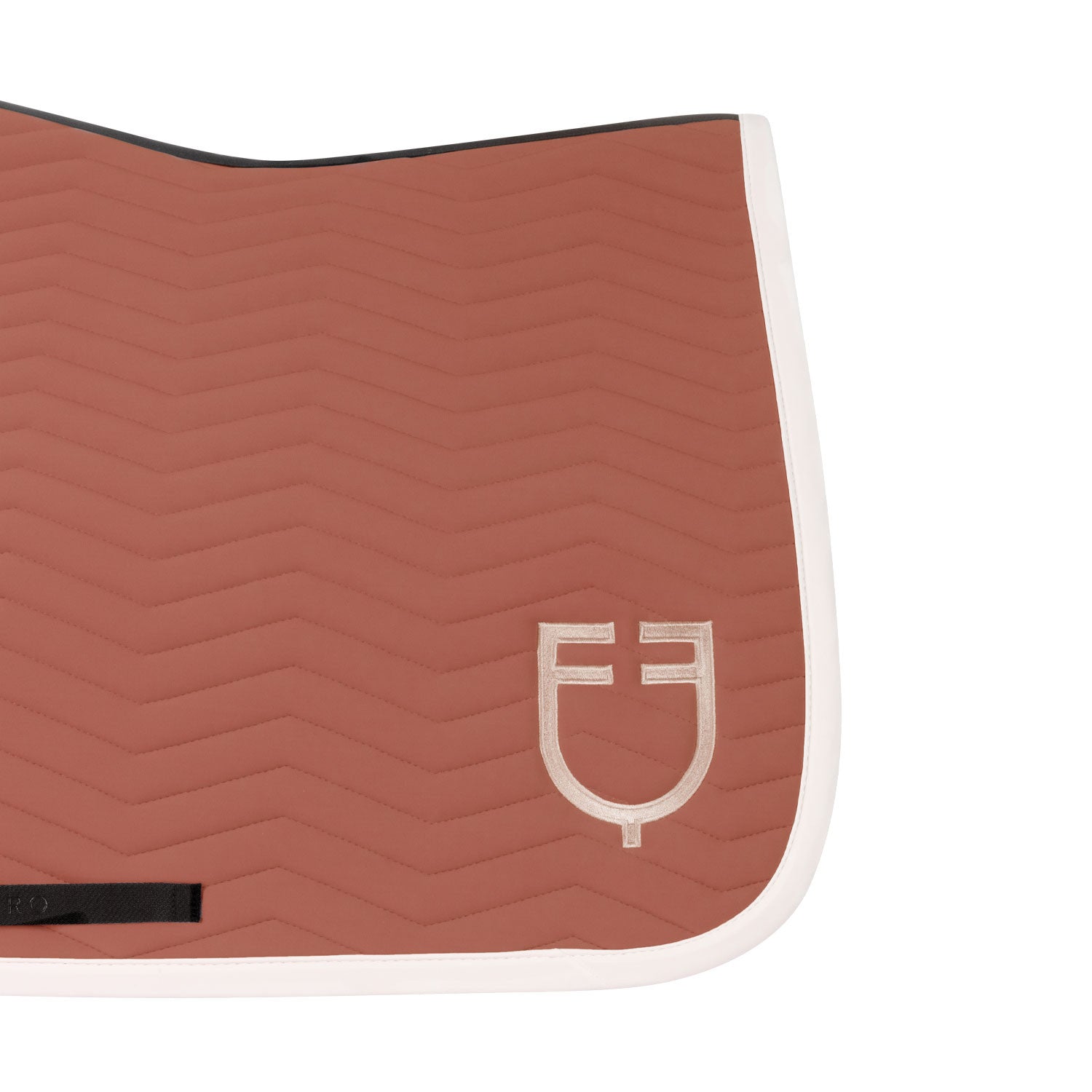 Wave Quilting jumping saddle pad in technical fabric