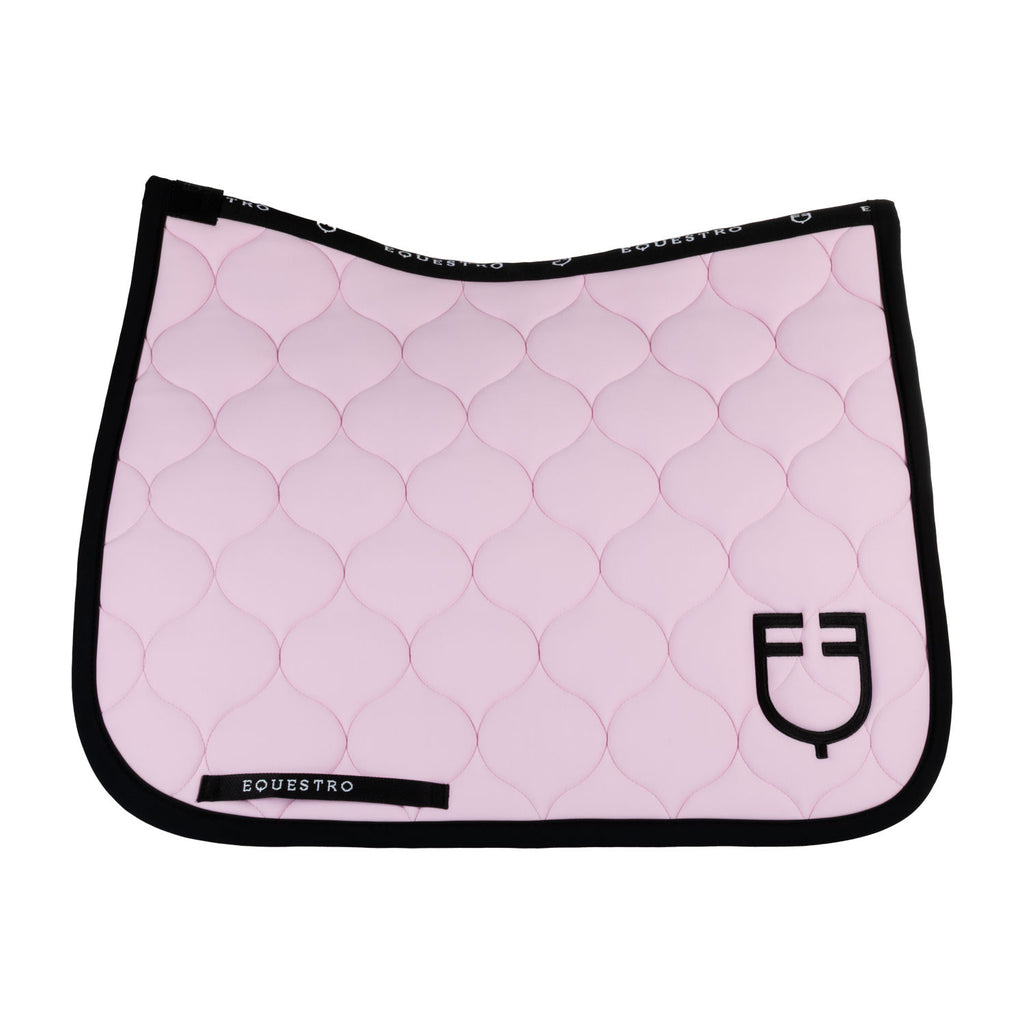 Dressage saddle pad with onion quilting