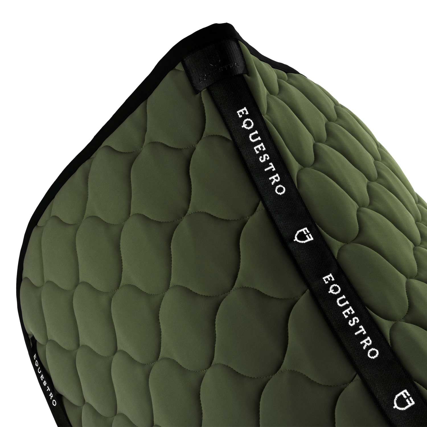 Dressage saddle pad with onion quilting