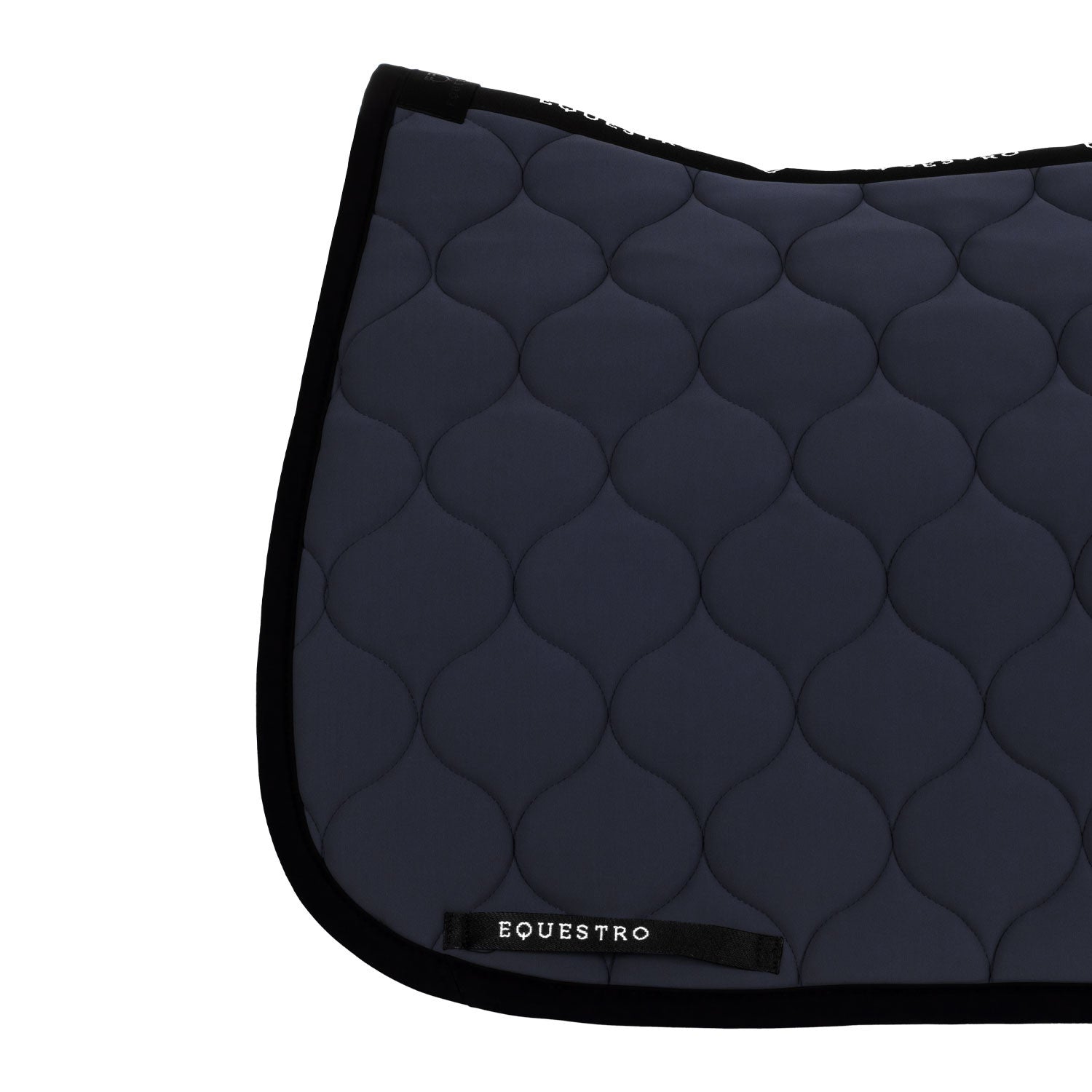 Dressage saddle pad with onion quilting