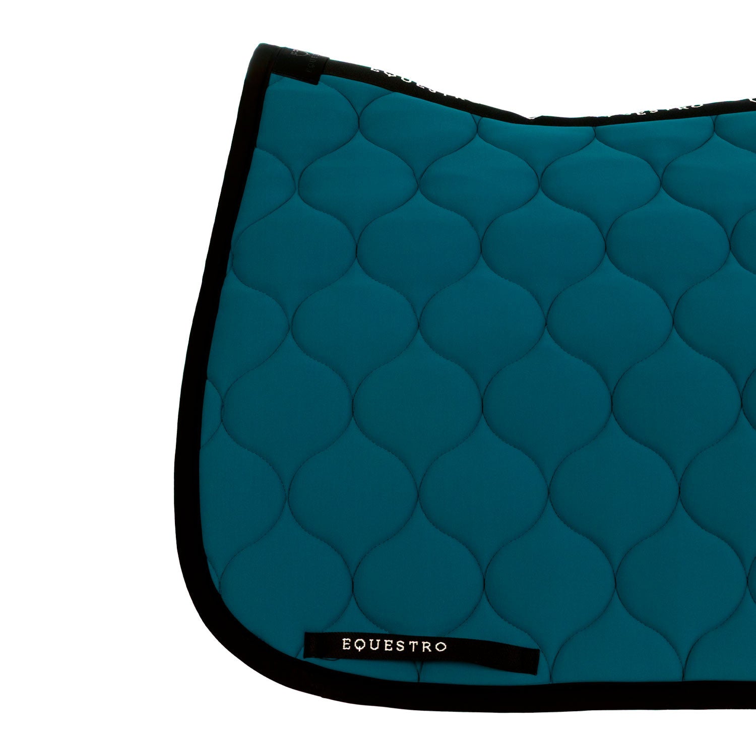 Dressage saddle pad with onion quilting