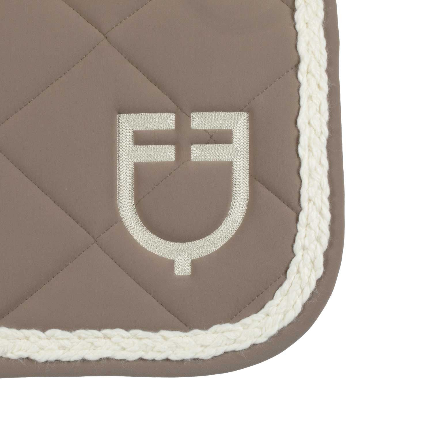 Braided cord jumping saddle pad