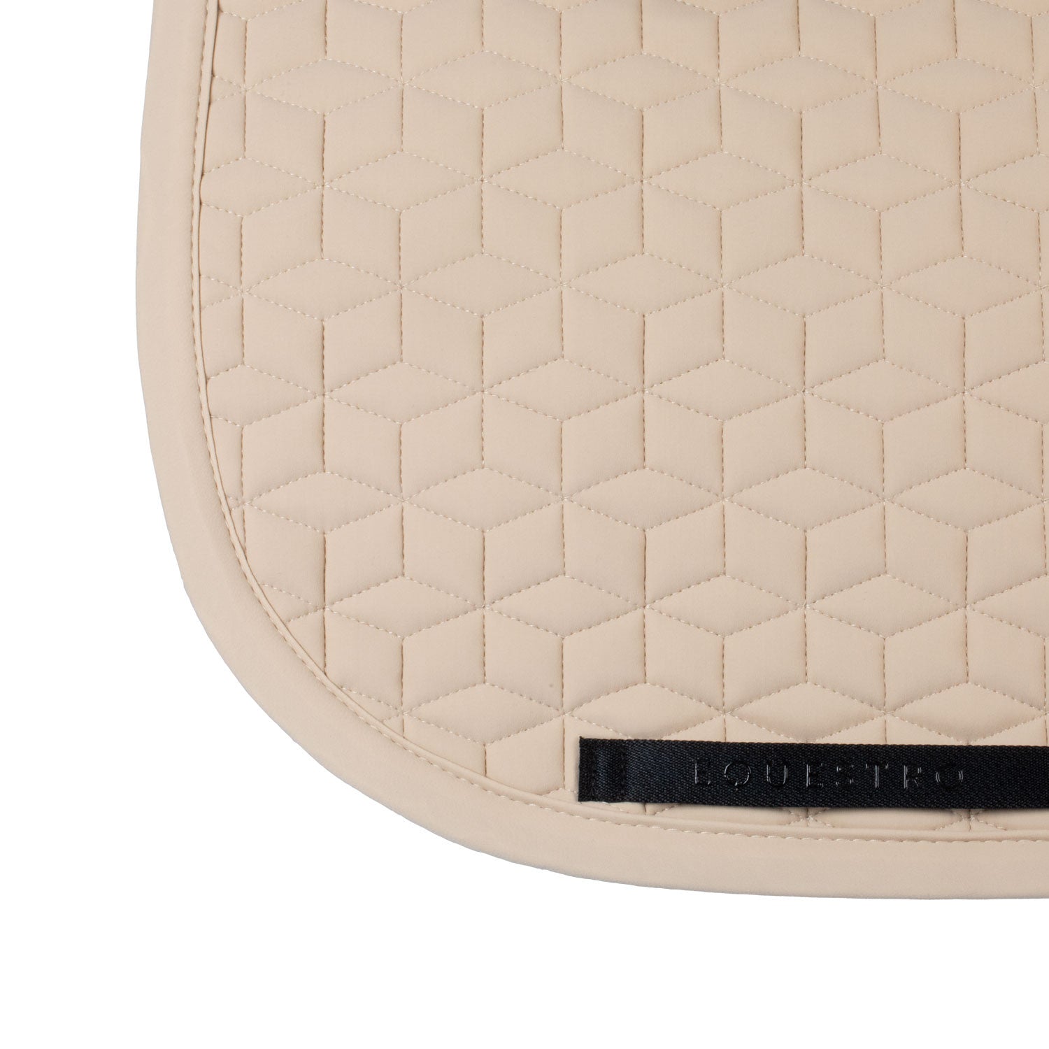 Dressage saddle pad with cube quilting