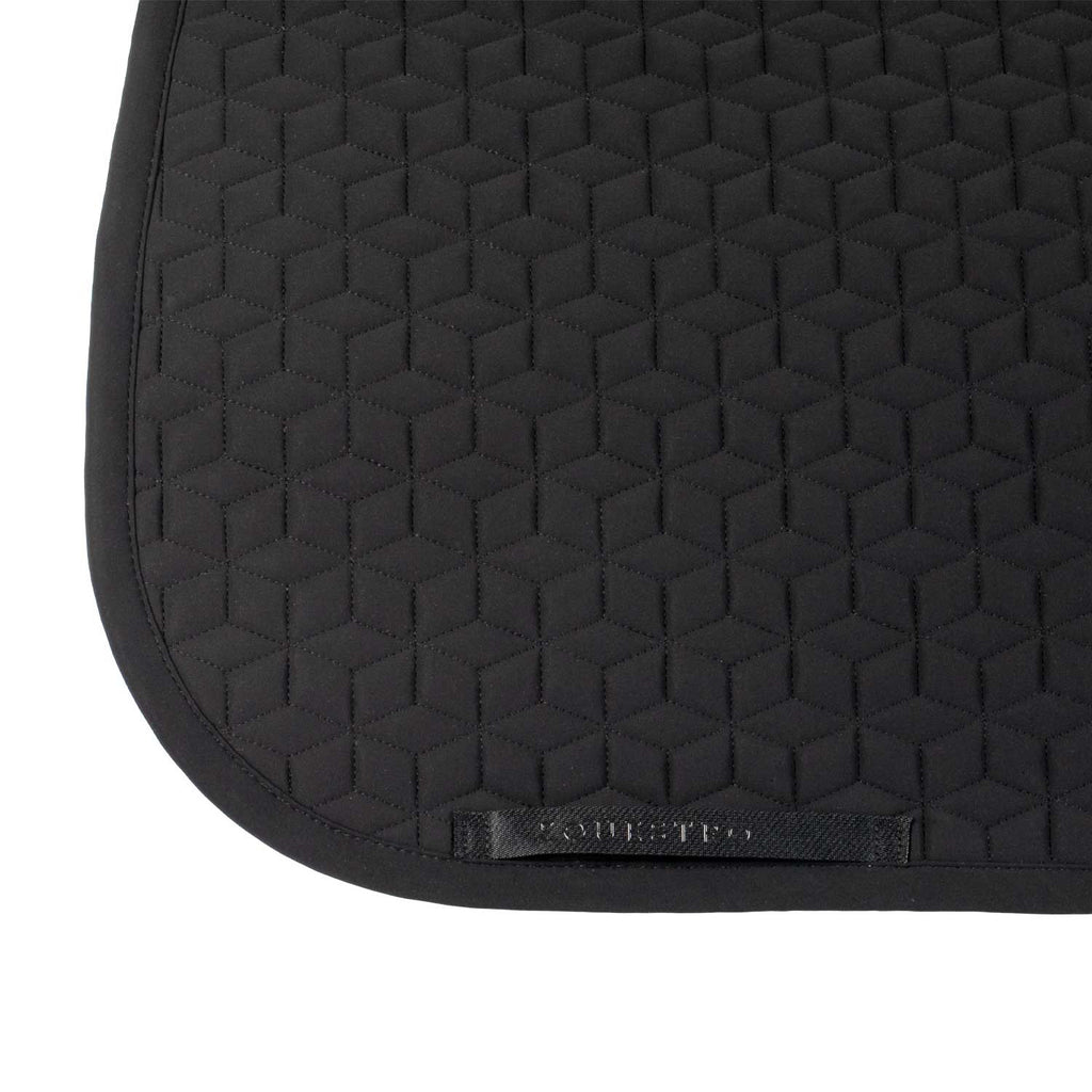 Dressage saddle pad with cube quilting