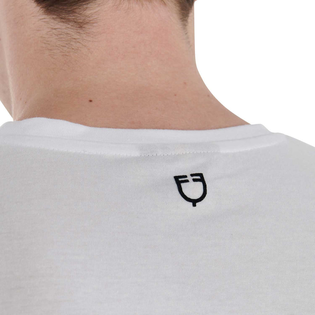 Men's slim fit t-shirt with logo on the chest