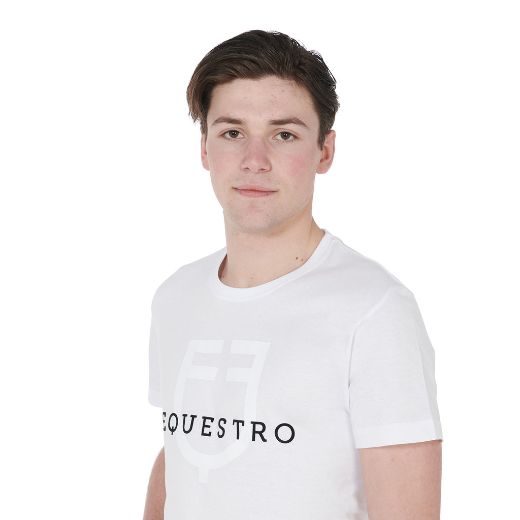 Men's slim fit t-shirt with logo on the chest